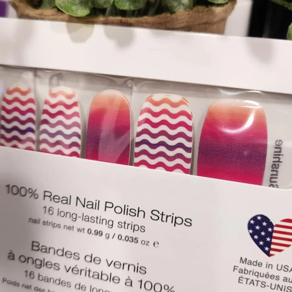 Color Street Pink Press On Nail Design